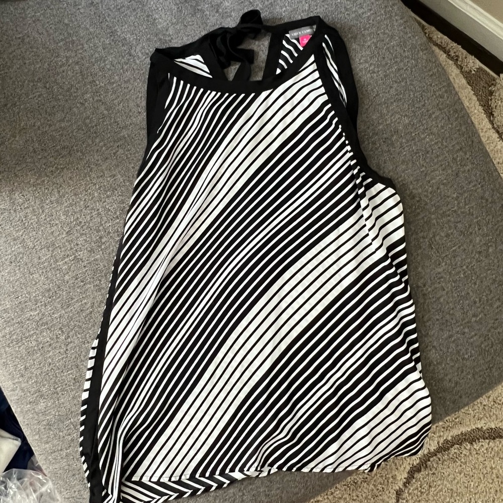Vince Camuto, size XL, sleeveless top